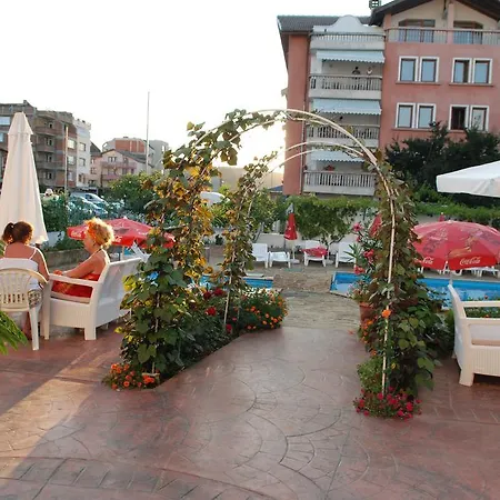 Alba Family Club Приморско