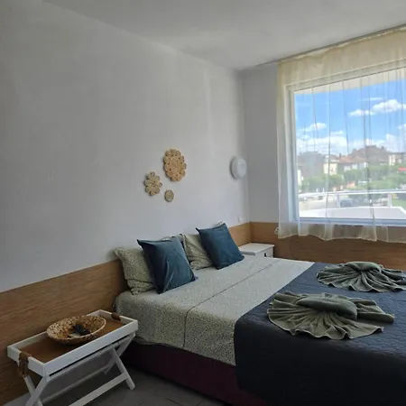 Alba Family Club Hotel 2*