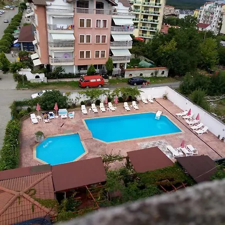 Alba Family Club Отель Приморско